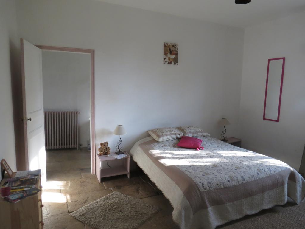 B&B Mas Les Lecques Beaucaire  Exterior photo