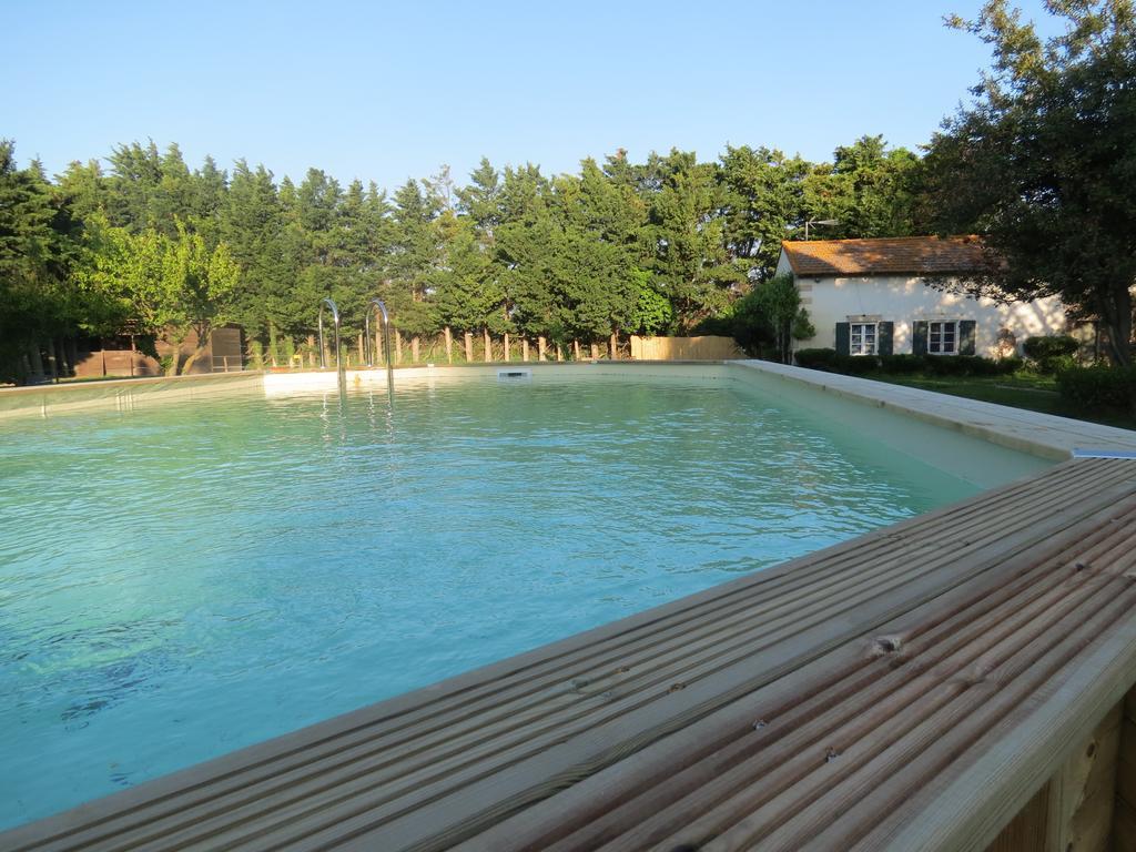 B&B Mas Les Lecques Beaucaire  Exterior photo