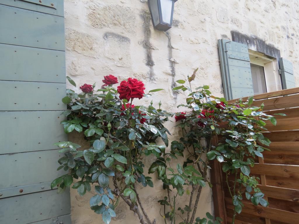 B&B Mas Les Lecques Beaucaire  Exterior photo